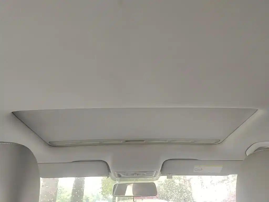 Rapid 2016 1.6L Automatic Comfort Edition — миниатюра 18