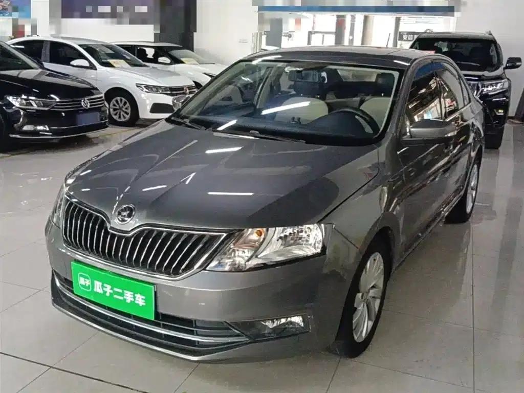 Rapid 2018 1.6L Automatic Comfort Edition — миниатюра 1
