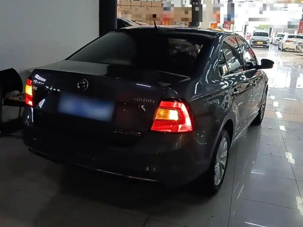 Rapid 2018 1.6L Automatic Comfort Edition — миниатюра 7