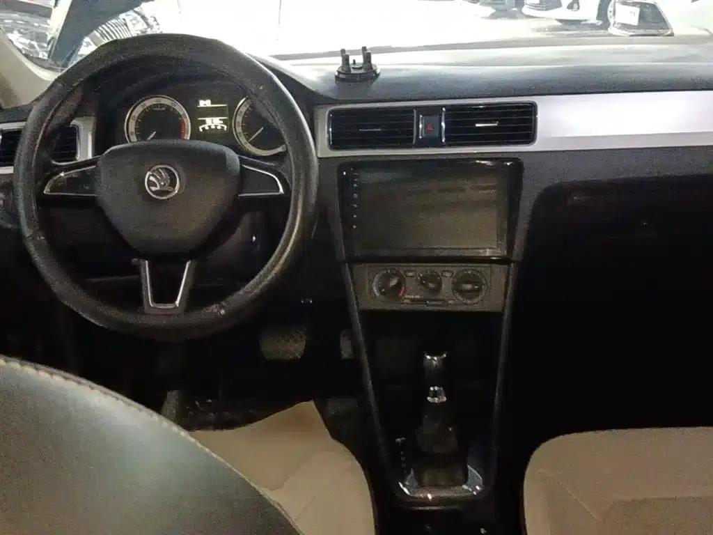 Rapid 2018 1.6L Automatic Comfort Edition — миниатюра 10
