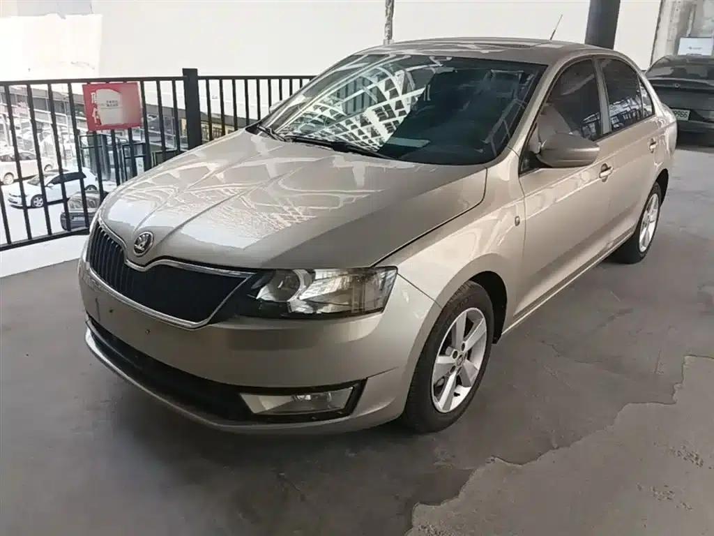 Rapid 2013 1.6L Automatic Smart Selection Model — миниатюра 1