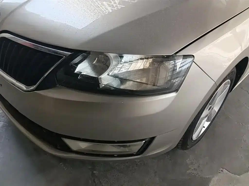 Rapid 2013 1.6L Automatic Smart Selection Model — миниатюра 24