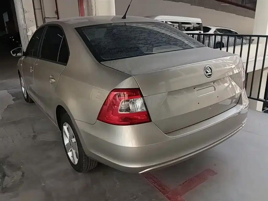 Rapid 2013 1.6L Automatic Smart Selection Model — миниатюра 5