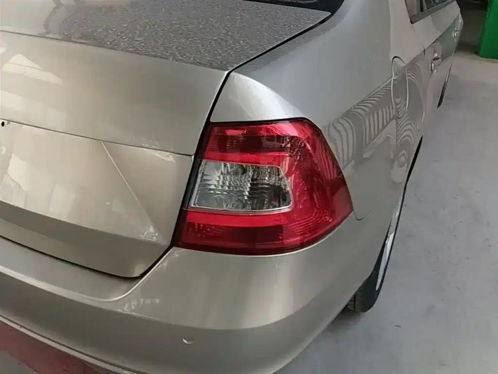 Rapid 2013 1.6L Automatic Smart Selection Model — миниатюра 8
