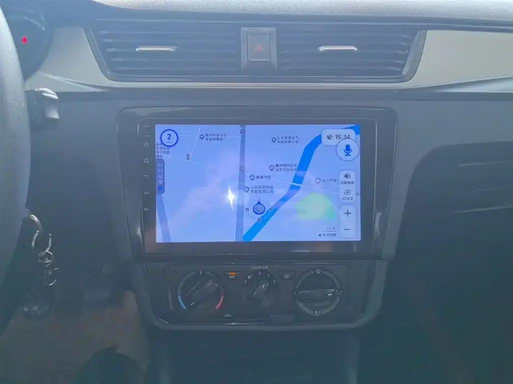 Rapid 2020 1.5L Manual Standard Edition — миниатюра 13