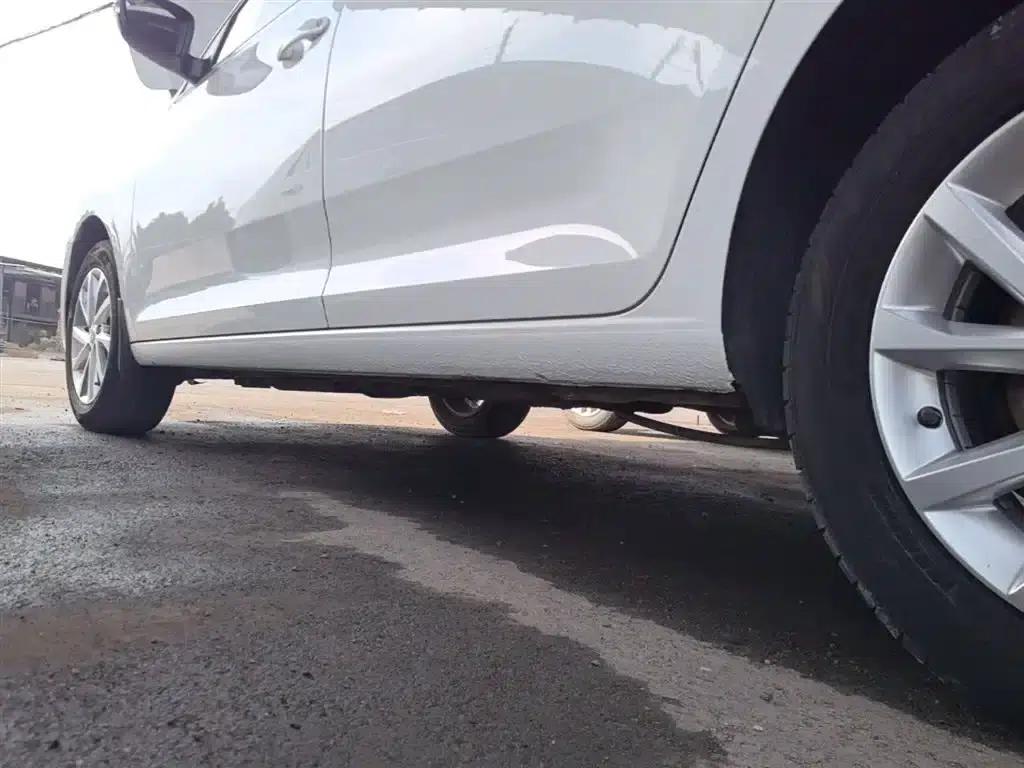 Rapid 2020 1.5L Manual Standard Edition — миниатюра 22