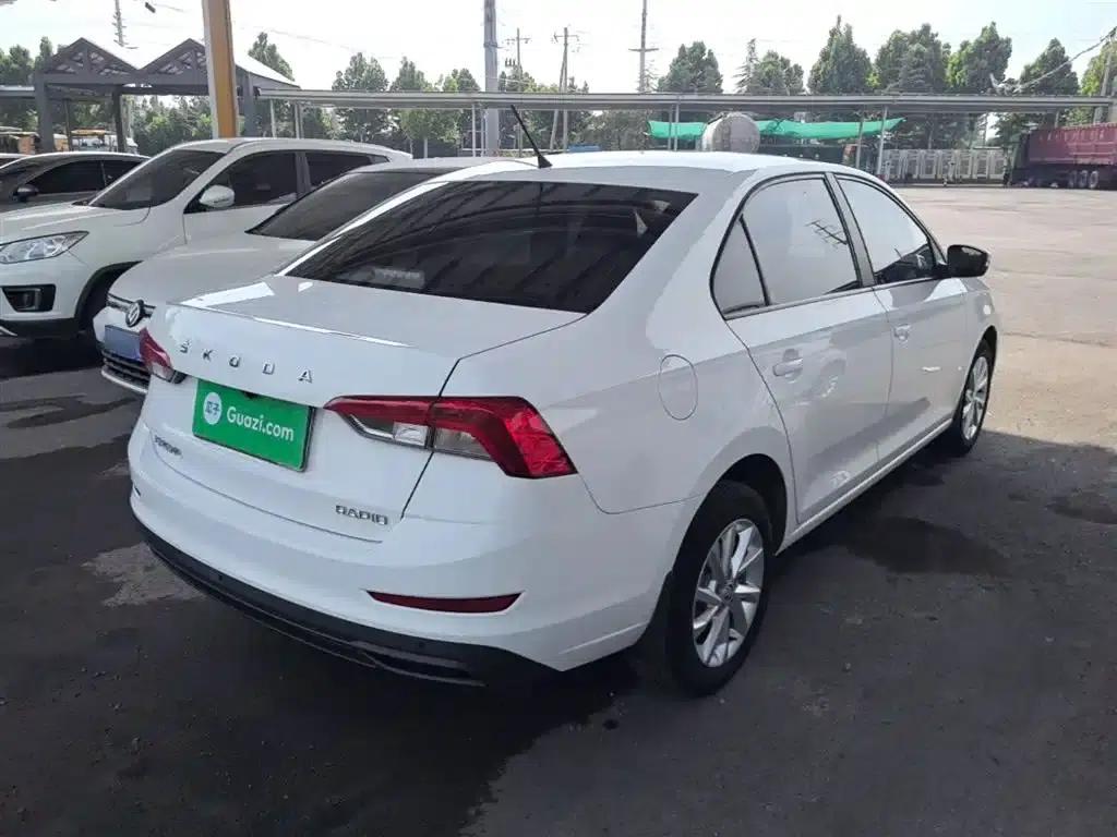 Rapid 2020 1.5L Manual Standard Edition — миниатюра 7