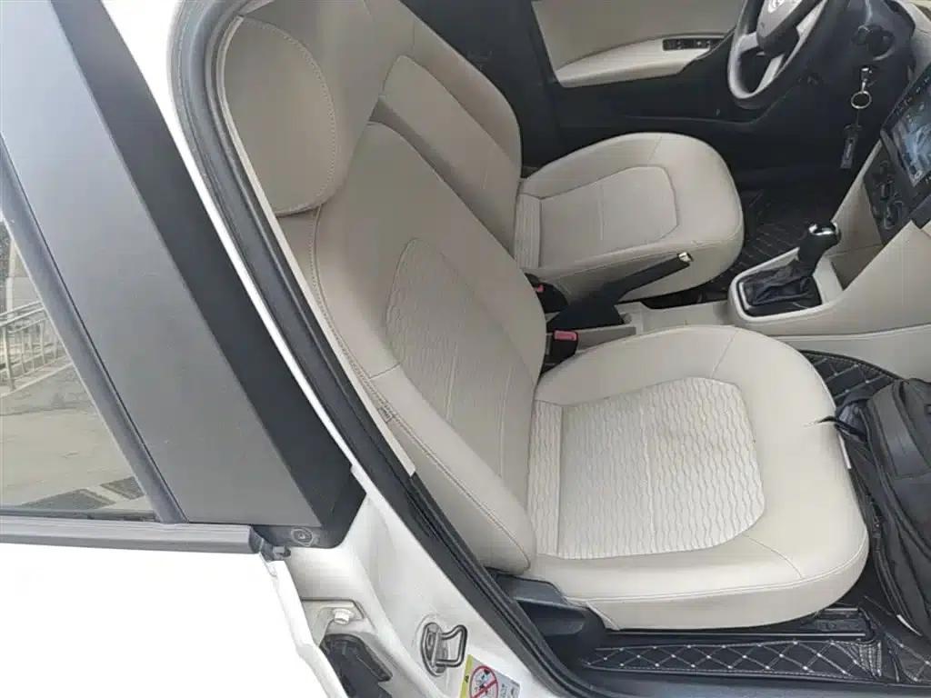 Rapid 2013 1.6L Automatic Smart Selection Model — миниатюра 20