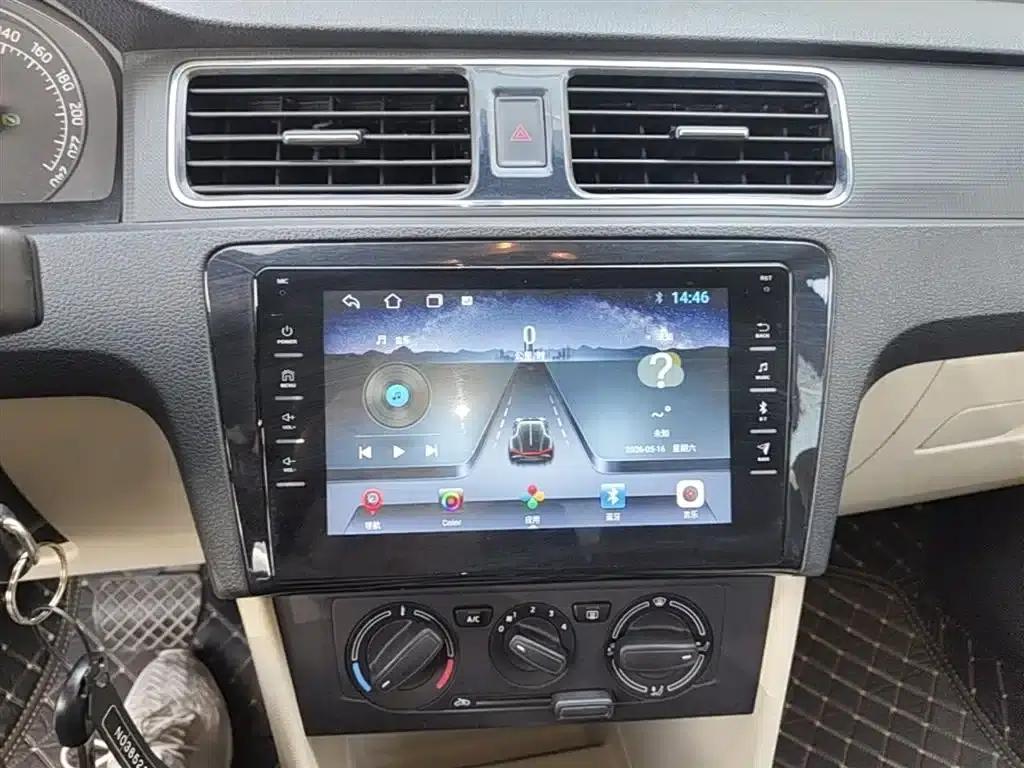 Rapid 2013 1.6L Automatic Smart Selection Model — миниатюра 9