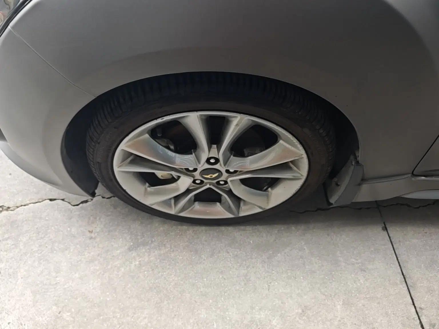 Hyundai Veloster 2015 1.6T Automatic Luxury Edition — миниатюра 8