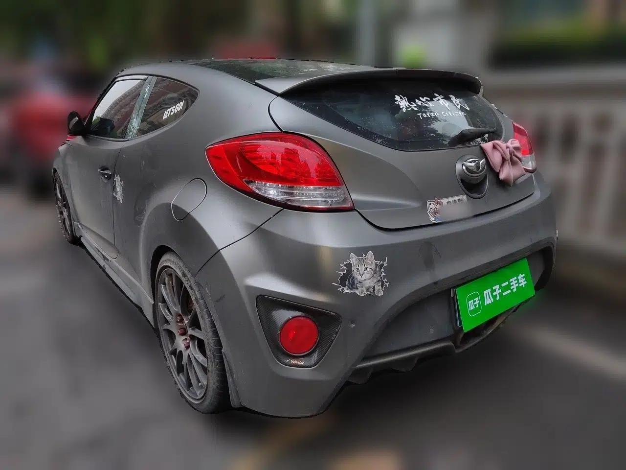 Hyundai Veloster 2015 1.6T Automatic Luxury Edition — миниатюра 4