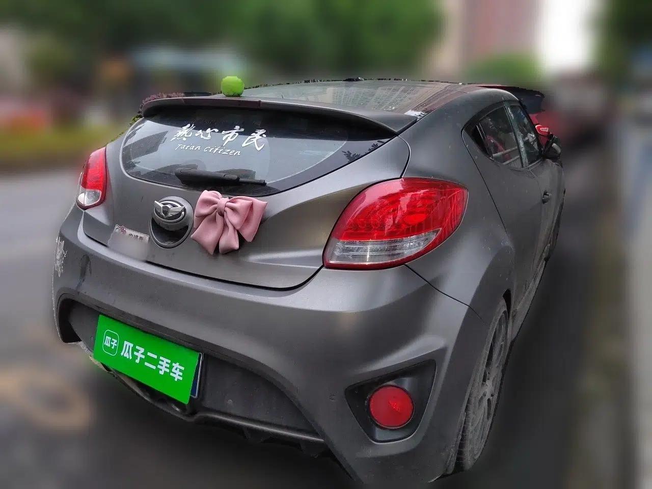 Hyundai Veloster 2015 1.6T Automatic Luxury Edition — миниатюра 6