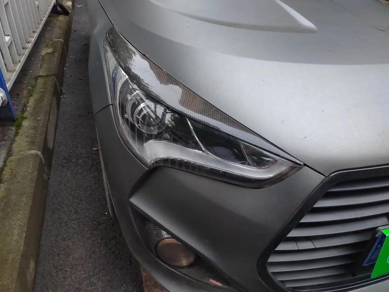 Hyundai Veloster 2015 1.6T Automatic Luxury Edition — миниатюра 7