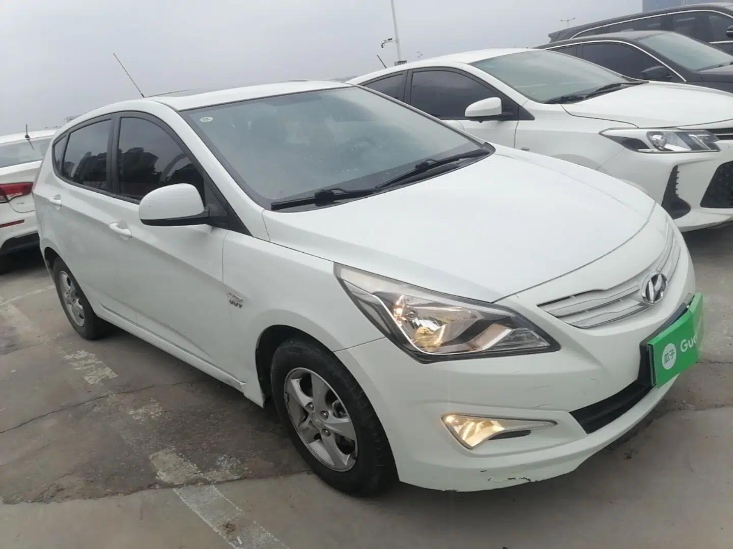 Hyundai Verna Ray 2014 1.4L Automatic GLX — миниатюра 3