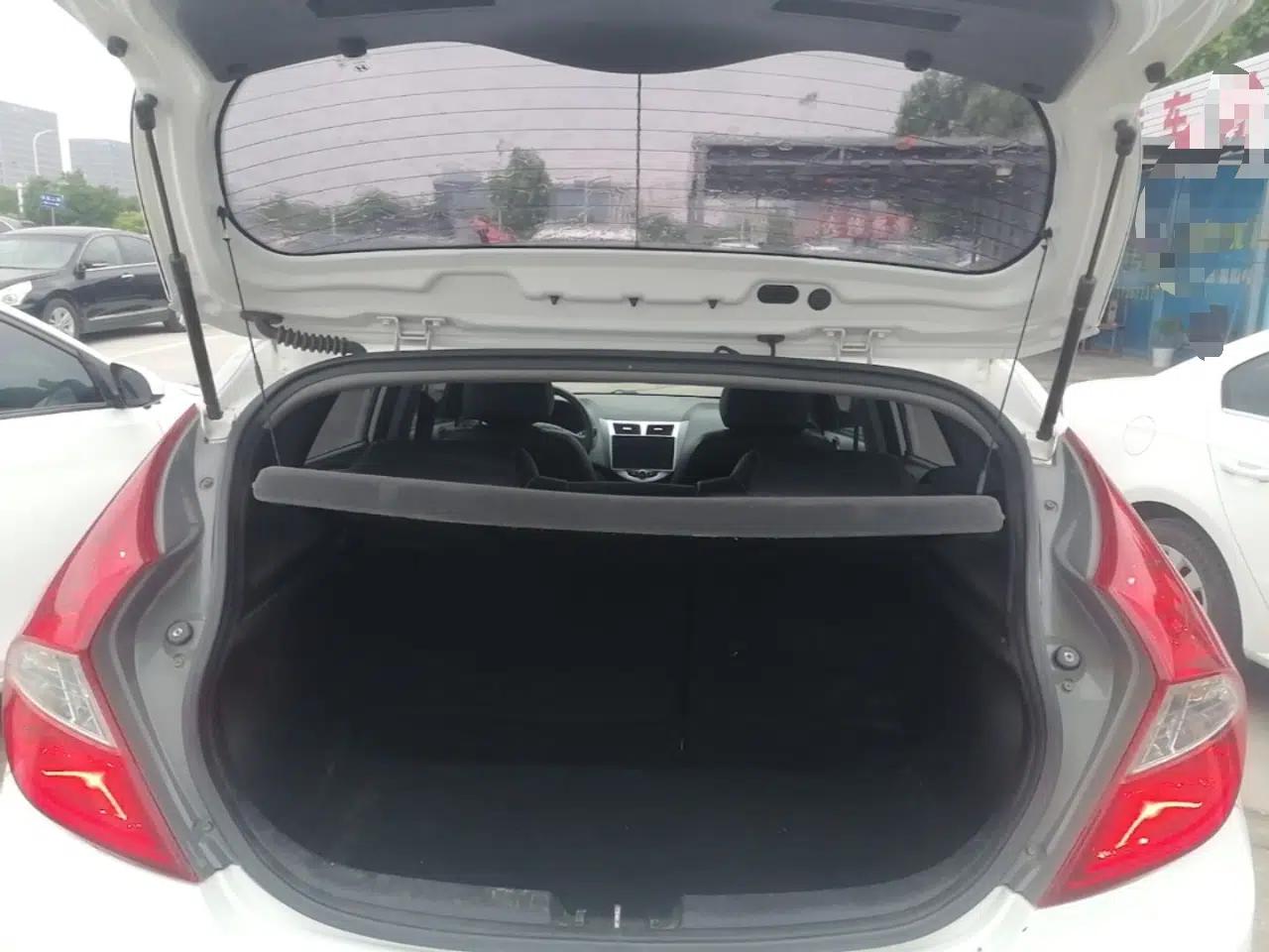 Hyundai Verna Ray 2014 1.4L Automatic GLX — миниатюра 22
