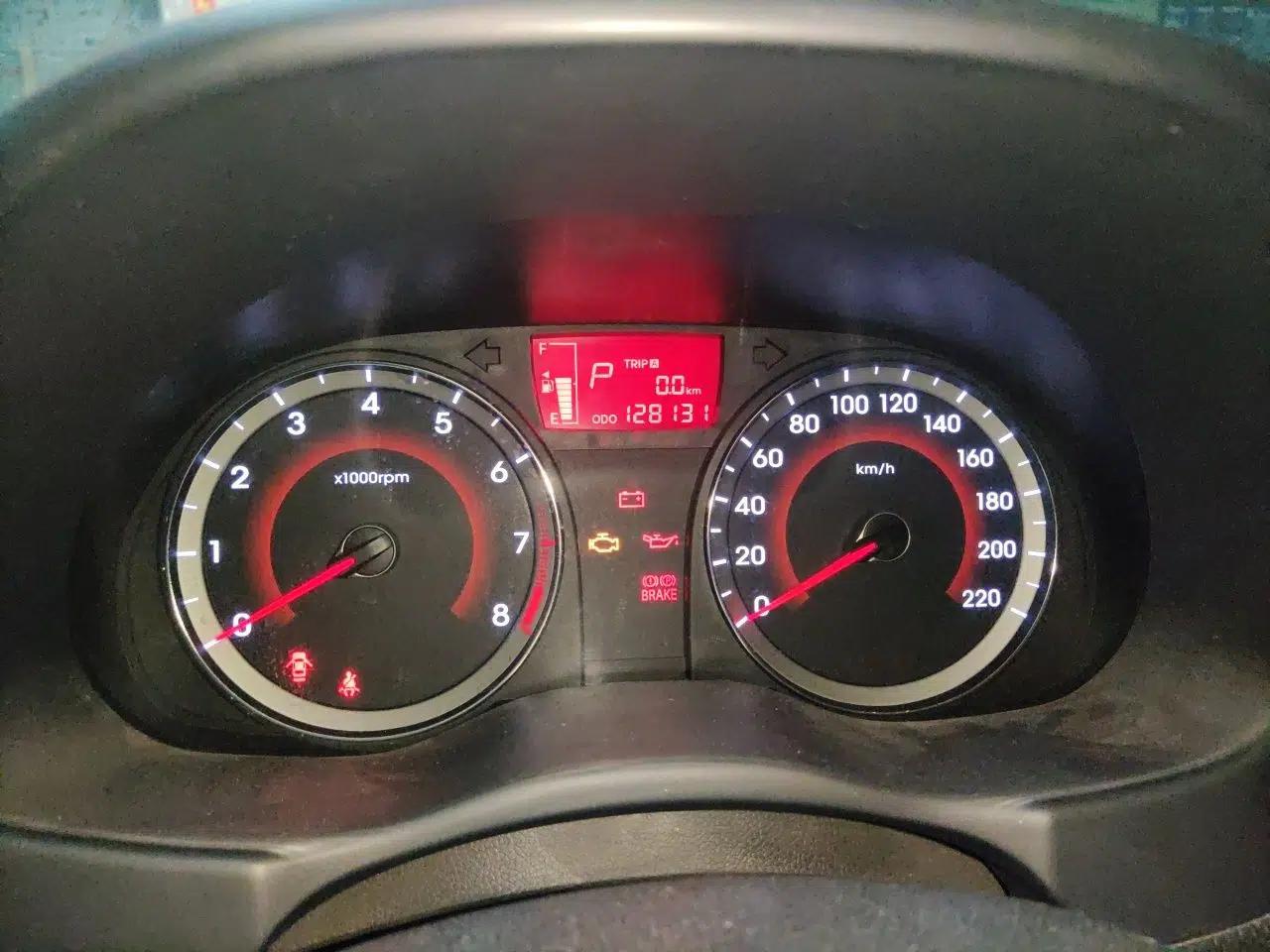 Hyundai Verna Ray 2014 1.4L Automatic GLX — миниатюра 13