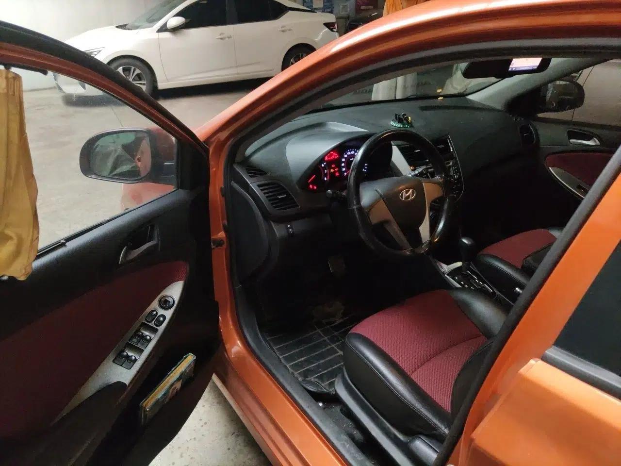 Hyundai Verna Ray 2014 1.4L Automatic GLX — миниатюра 17