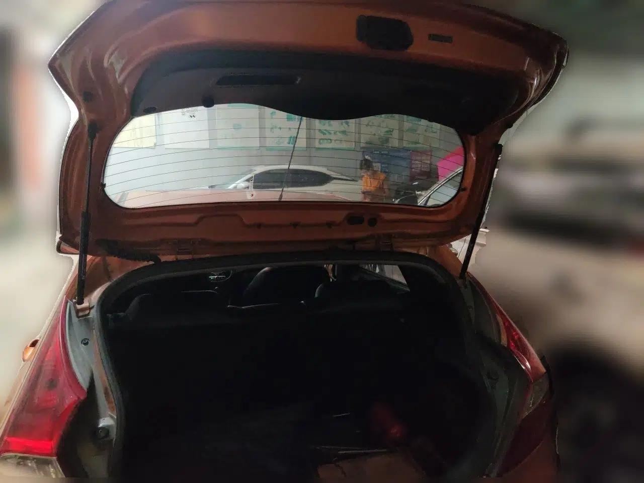 Hyundai Verna Ray 2014 1.4L Automatic GLX — миниатюра 20