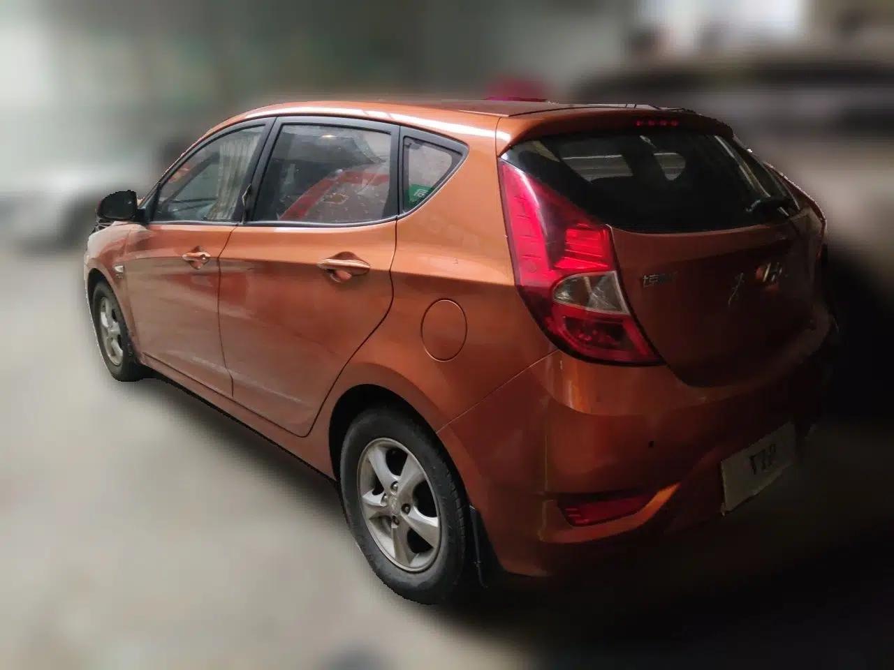 Hyundai Verna Ray 2014 1.4L Automatic GLX — миниатюра 4