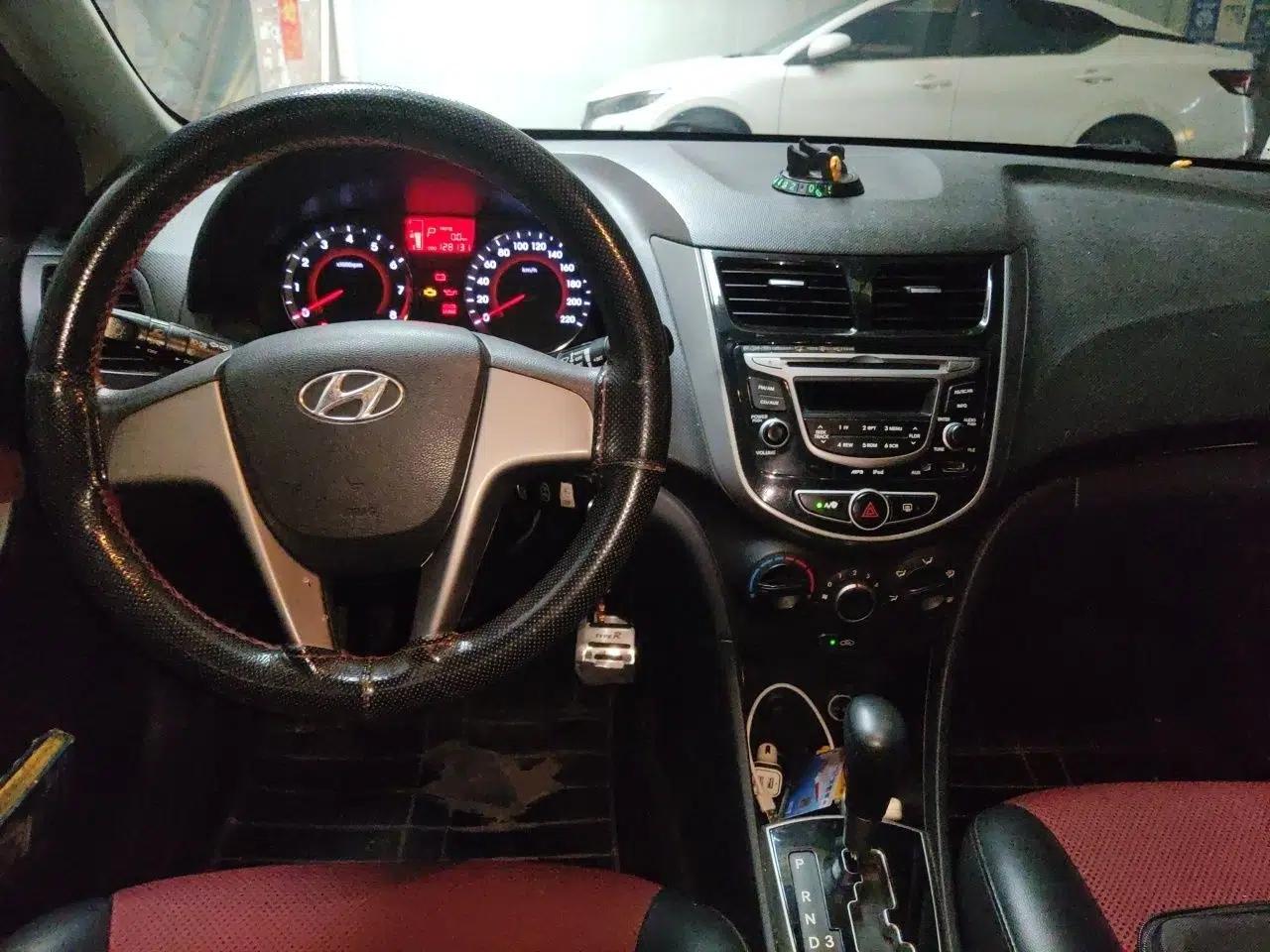 Hyundai Verna Ray 2014 1.4L Automatic GLX — миниатюра 10
