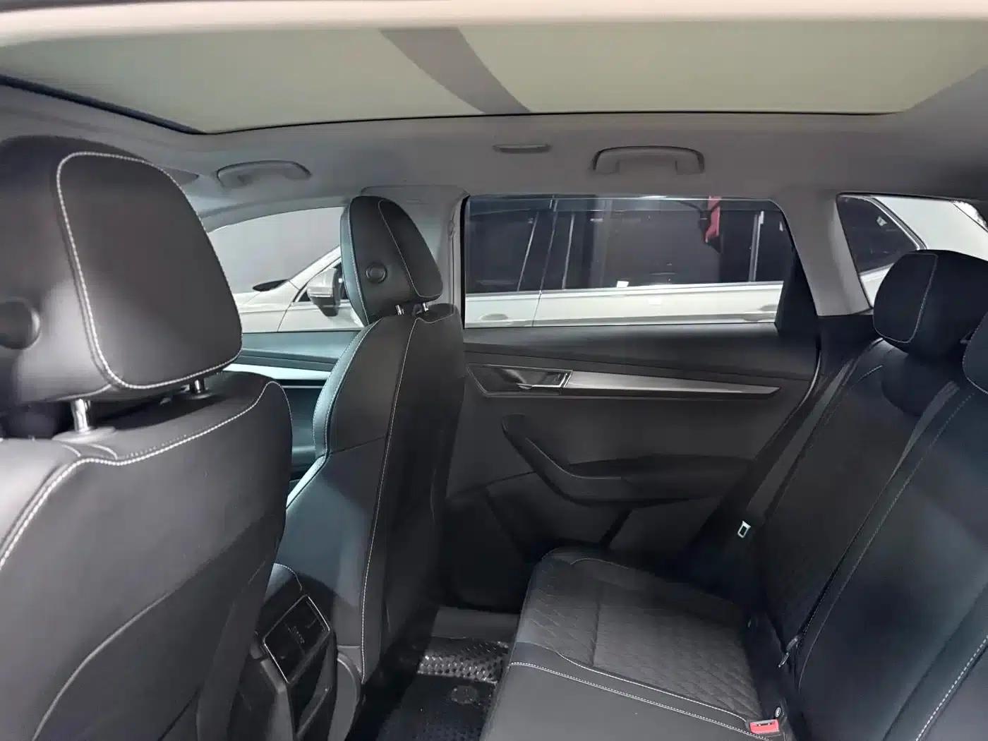 Karoq 2018 TSI280 Luxury Edition (National V Emission Standard) — миниатюра 16