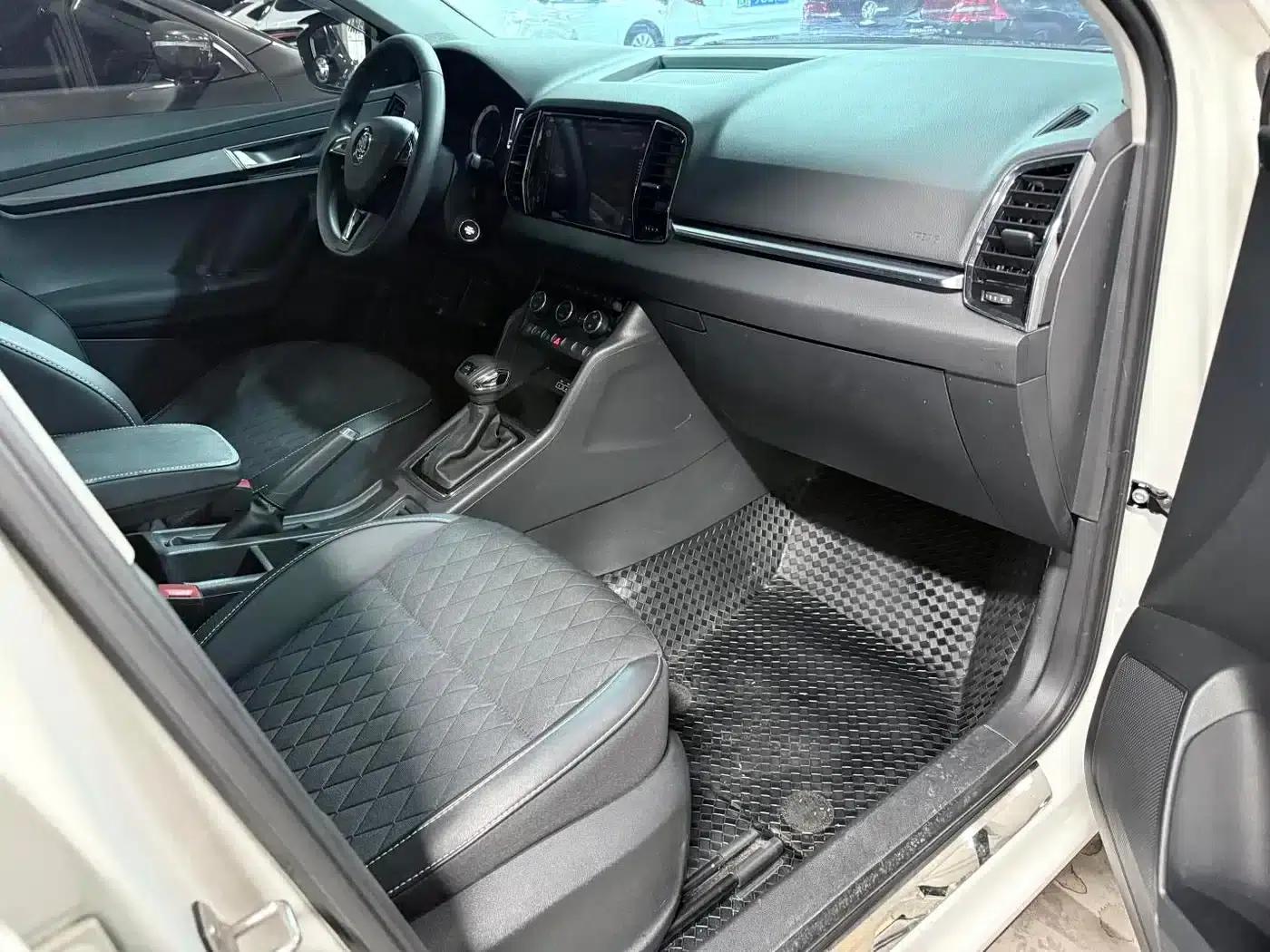 Karoq 2018 TSI280 Luxury Edition (National V Emission Standard) — миниатюра 17
