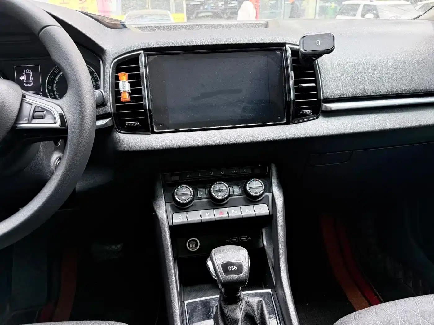 Karoq 2019 TSI280 Smart Luxury Edition (National V Emission Standard) — миниатюра 11