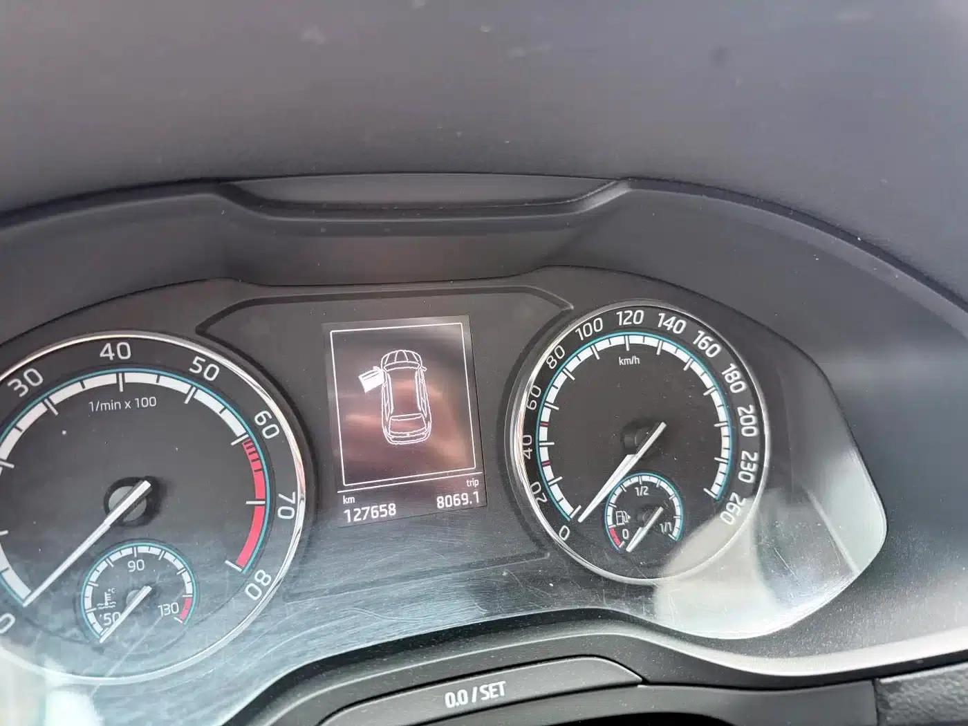 Karoq 2019 TSI280 Smart Luxury Edition (National V Emission Standard) — миниатюра 12
