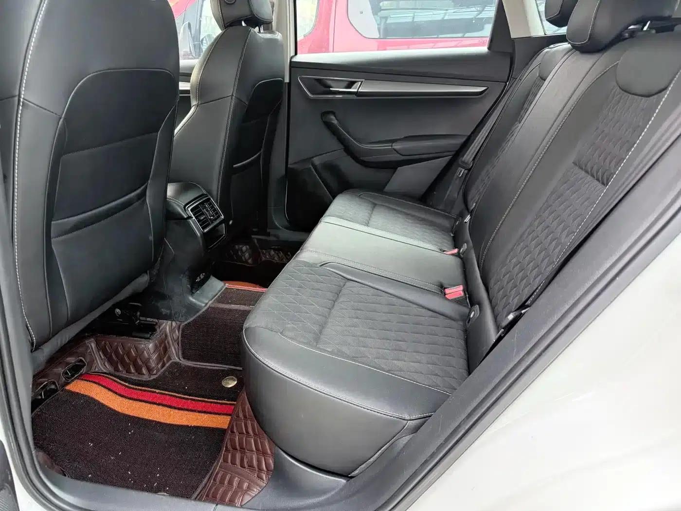 Karoq 2019 TSI280 Smart Luxury Edition (National V Emission Standard) — миниатюра 16