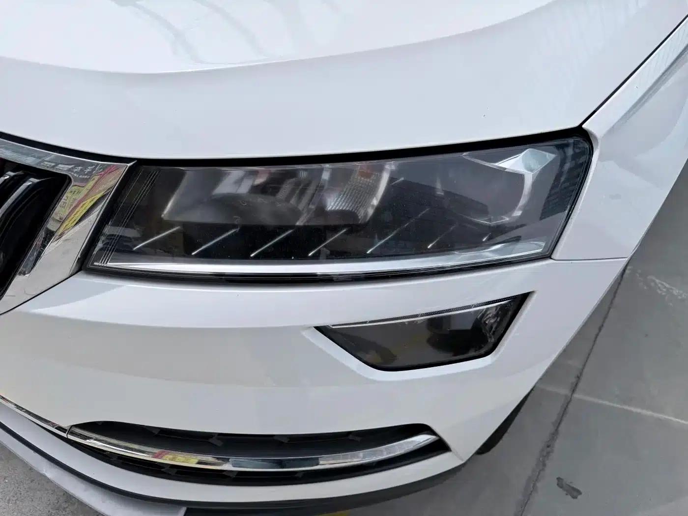 Karoq 2019 TSI280 Smart Luxury Edition (National V Emission Standard) — миниатюра 4