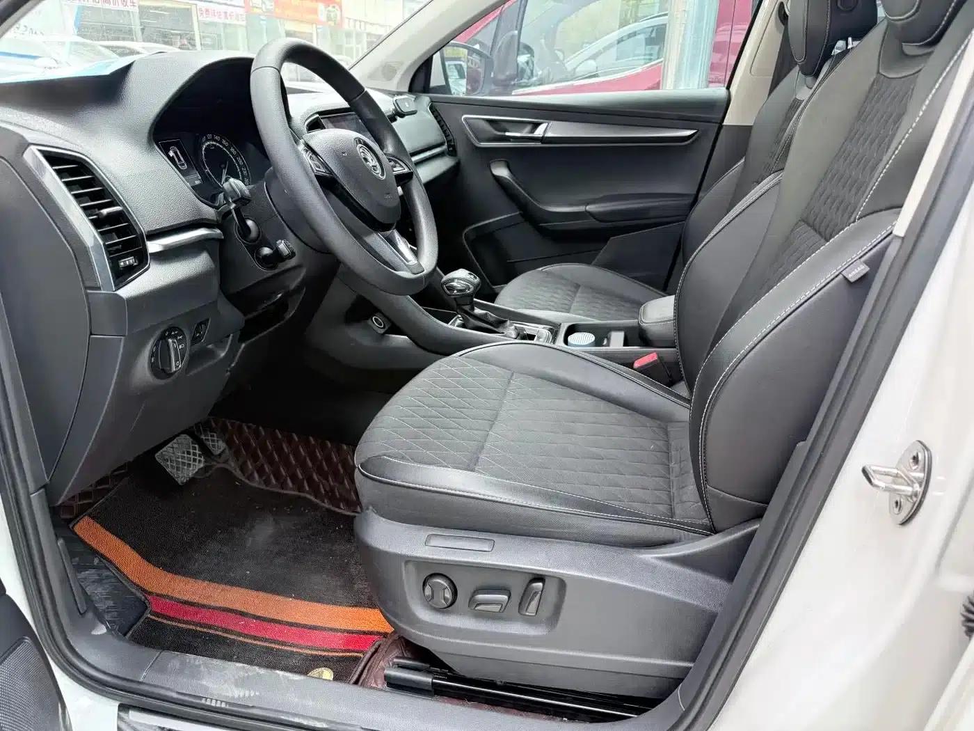 Karoq 2019 TSI280 Smart Luxury Edition (National V Emission Standard) — миниатюра 9