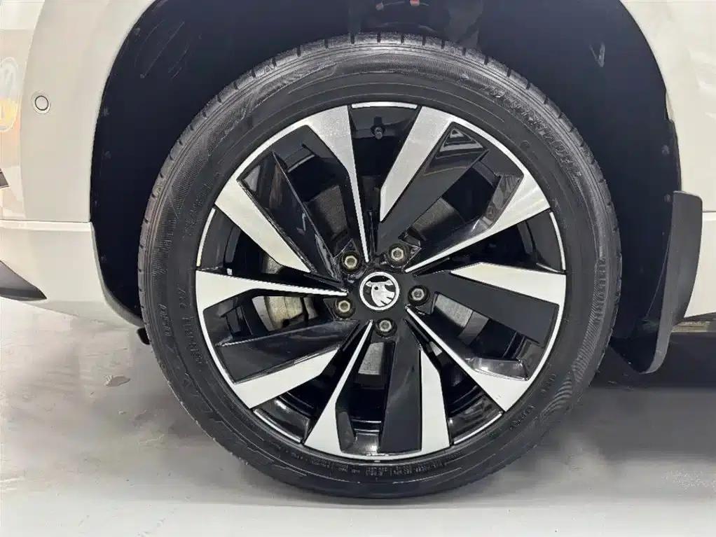 Karoq 2022 TSI280 Luxury Edition — миниатюра 19