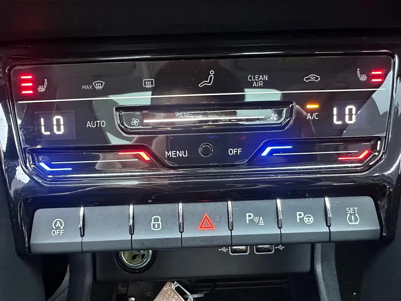 Karoq 2024 TSI280 Luxury Edition — миниатюра 11