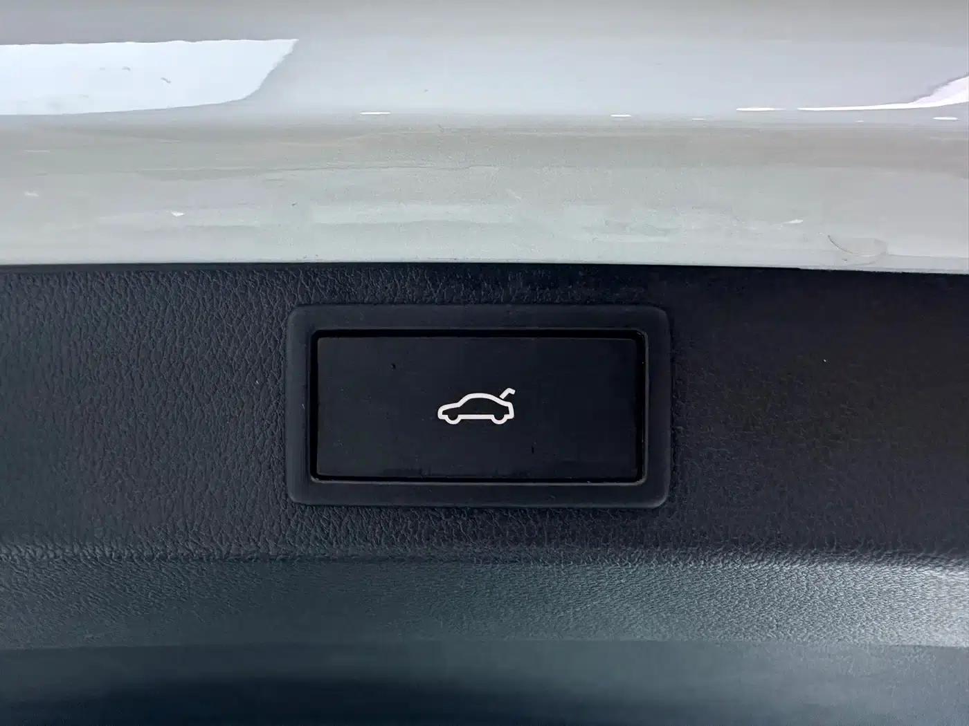 Karoq 2024 TSI280 Luxury Edition — миниатюра 18
