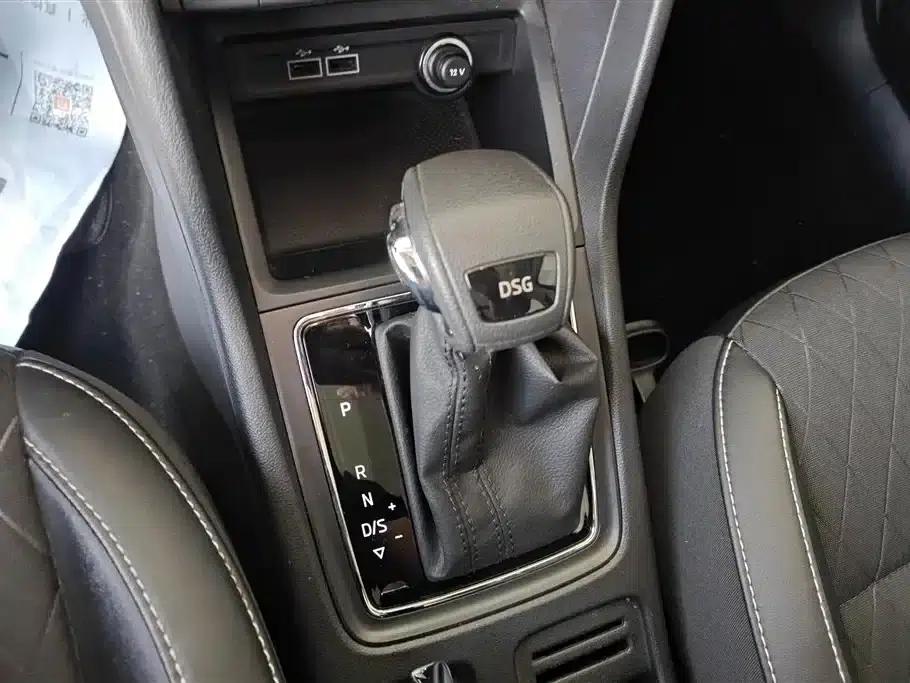 Karoq 2018 TSI280 Luxury Edition (National V Emission Standard) — миниатюра 16