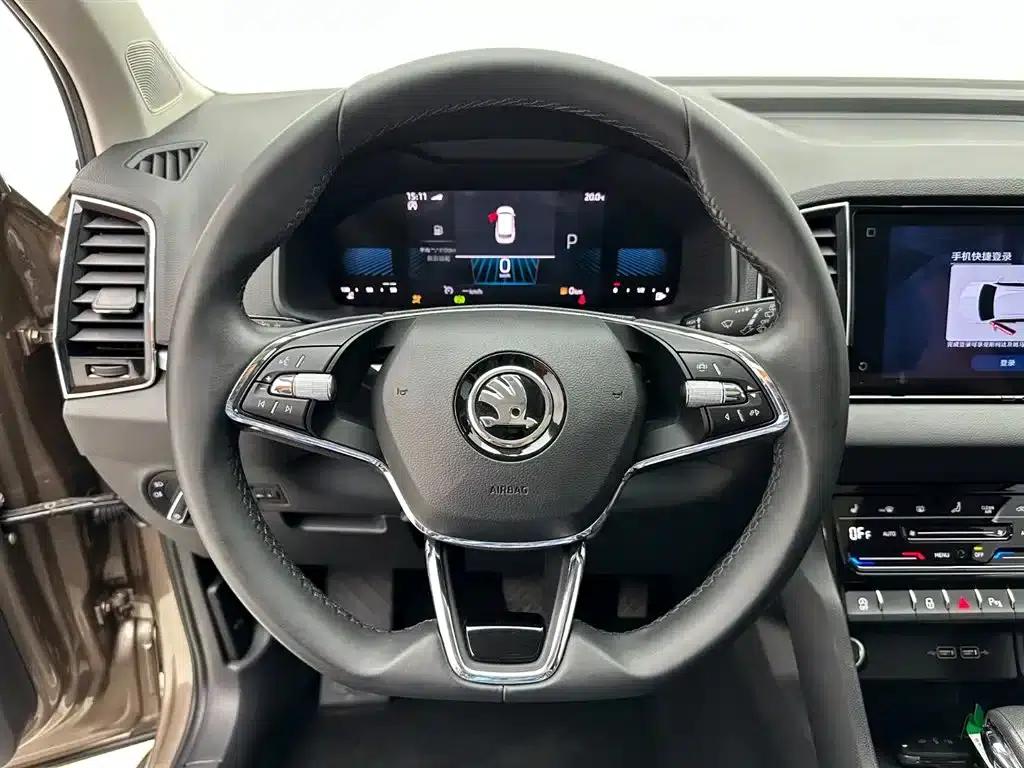 Karoq 2022 TSI280 Luxury Edition — миниатюра 11