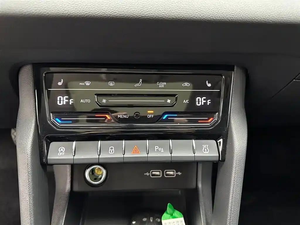 Karoq 2022 TSI280 Luxury Edition — миниатюра 15