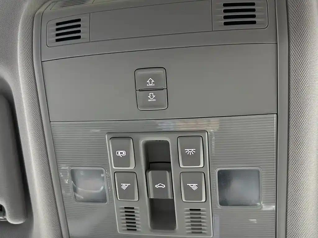 Karoq 2022 TSI280 Luxury Edition — миниатюра 17