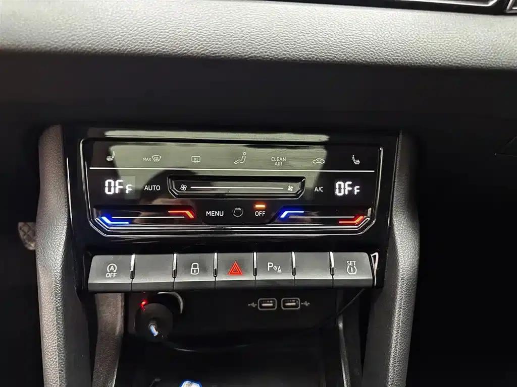 Karoq 2022 TSI280 Premium Edition — миниатюра 15