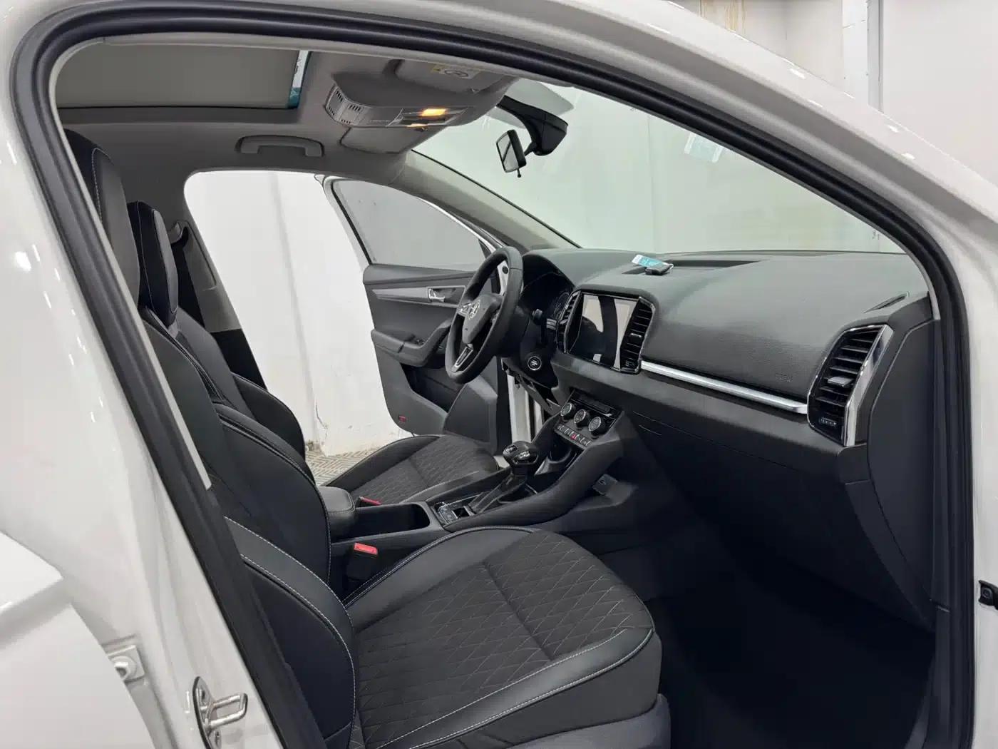 Karoq 2021 TSI280 Luxury Edition — миниатюра 4