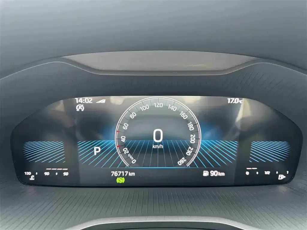 Karoq 2022 Facelift TSI280 Luxury Edition — миниатюра 4