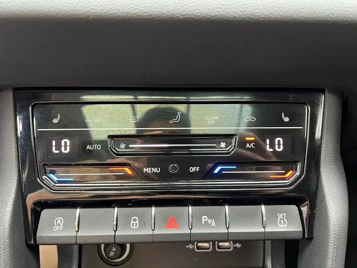 Karoq 2022 TSI280 Premium Edition — миниатюра 17