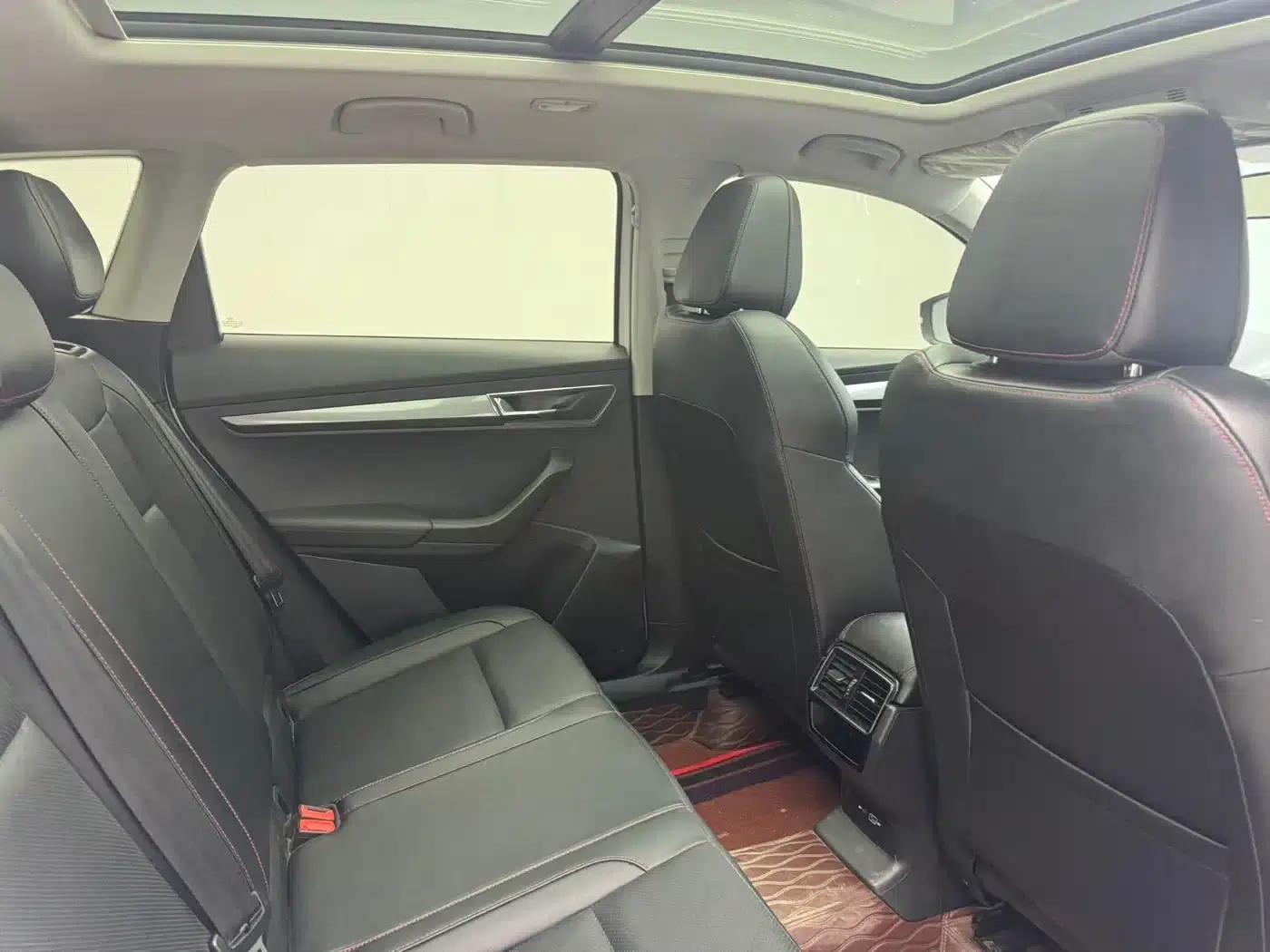 Karoq 2022 TSI280 Premium Edition — миниатюра 8