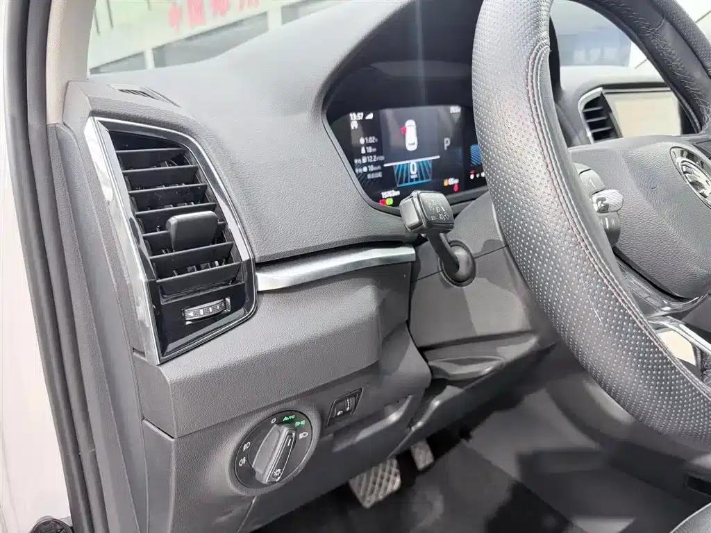 Karoq 2022 TSI280 Premium Edition — миниатюра 13