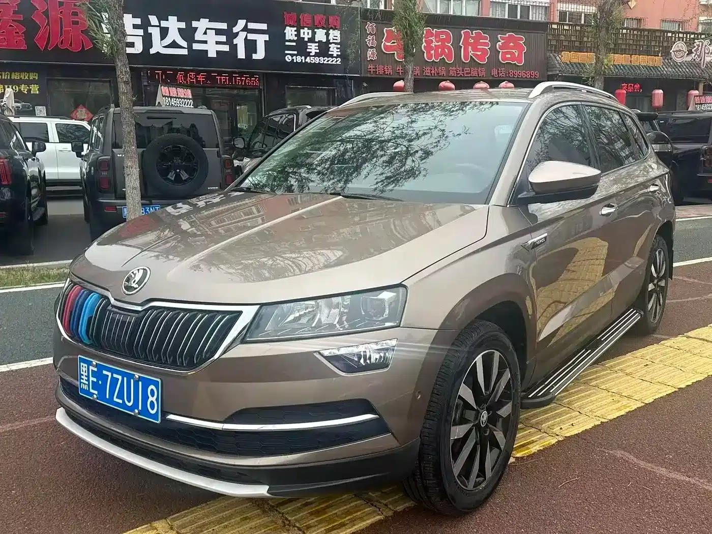 Karoq 2021 TSI280 Luxury Edition — миниатюра 1