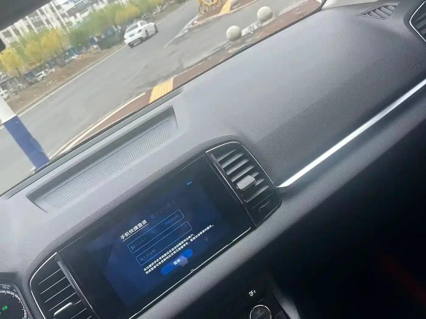 Karoq 2021 TSI280 Luxury Edition — миниатюра 11