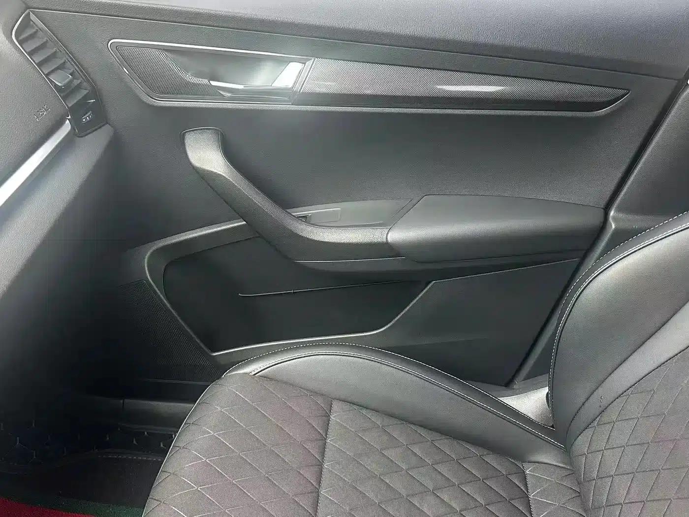 Karoq 2021 TSI280 Luxury Edition — миниатюра 13