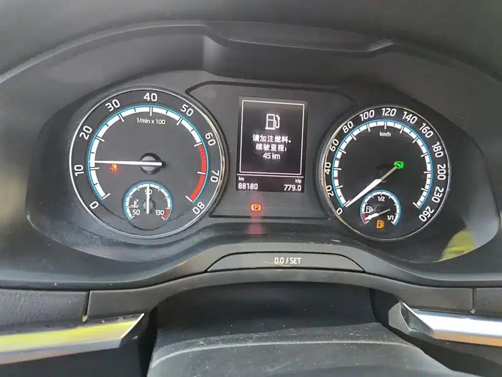 Karoq 2022 TSI280 Premium Edition — миниатюра 9