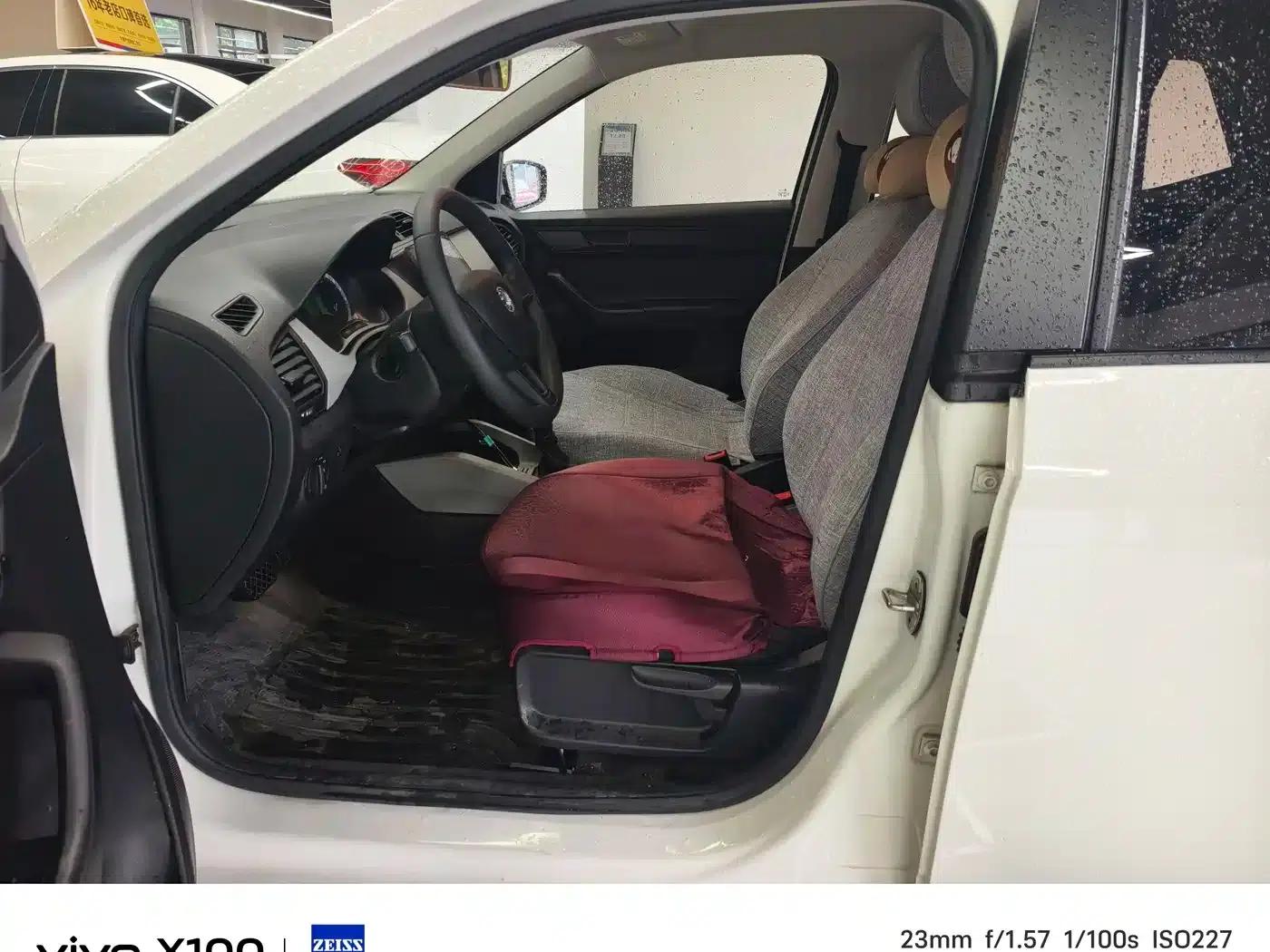Fabia 2017 1.4L Automatic Enjoy Edition — миниатюра 3