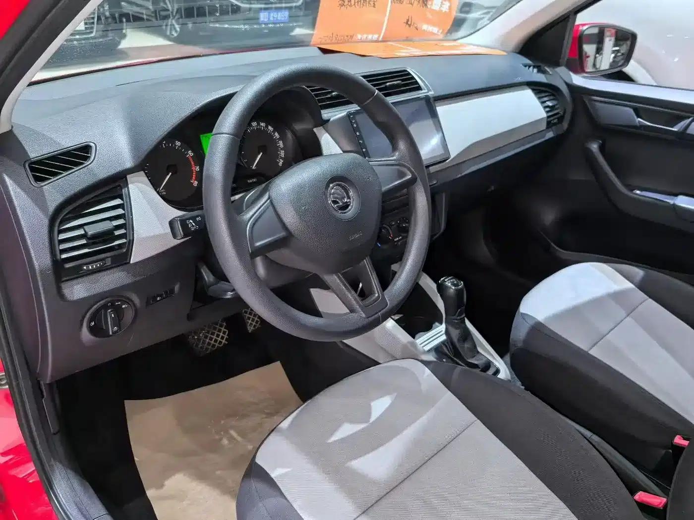 Fabia 2017 1.4L Automatic Enjoy Edition — миниатюра 3